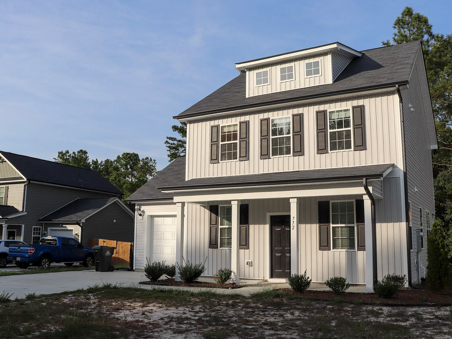 772 Roberts Road / Topf - 1 — Photo 2