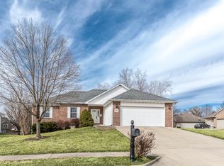 401 Pyrenees Dr, Columbia, MO 65203