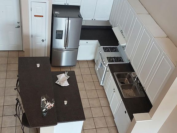 4th image of 501 Hungerford Dr APT 307