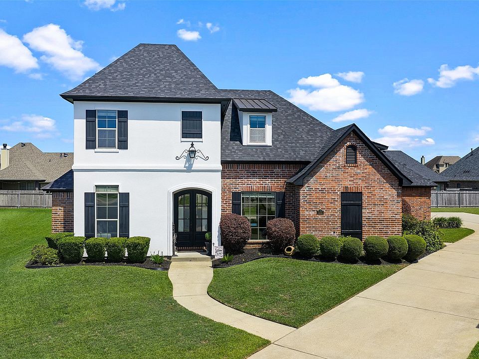 1st image of 522 Falling Water Cir