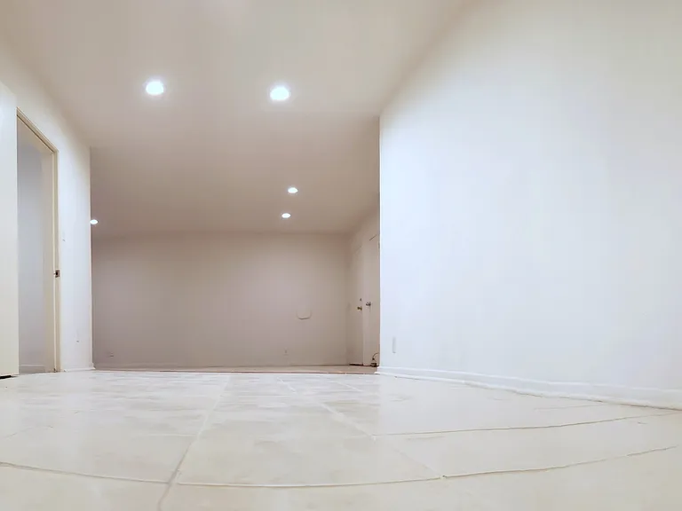 Cascade Pointe — Photo 90