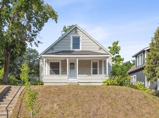 40 Queen Ave S, Minneapolis, MN 55405