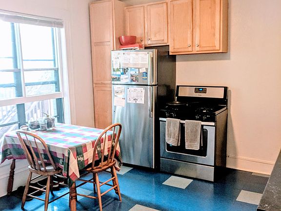 2nd image of 515 5th Ave SE APT 2