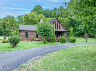 1221 S Matlock Ave, Athens, TN 37303