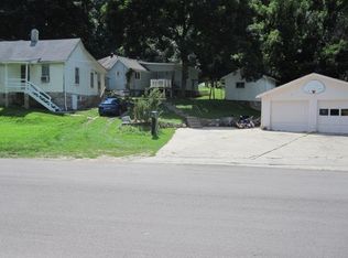 11526 E Elizabeth St, Sugar Creek, MO 64054