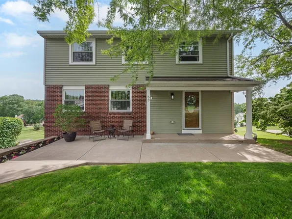 53 Escalon Dr, Coraopolis, PA 15108