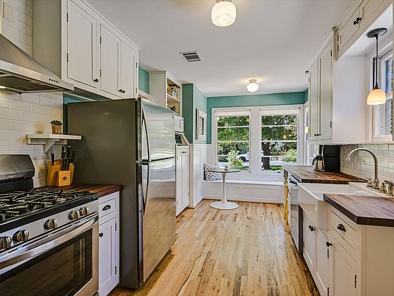 5th image of 2604 Cavileer Ave