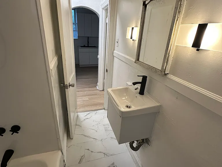 417 N Walnut St #BASEMENT — Photo 14