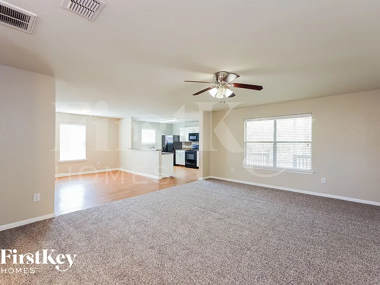5831 Forest Cyn — Photo 3