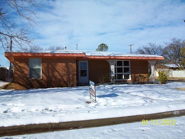 1st image of 811 NW 12th St