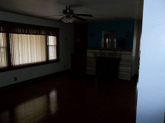 4th image of 604 Eastwood Dr