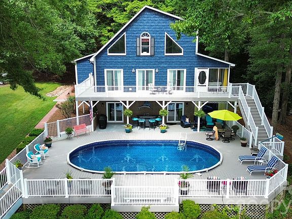 3rd image of 8470 Marina Ln