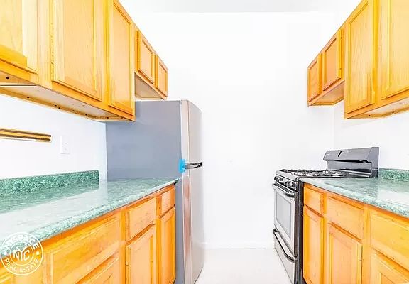 2nd image of 95 Seigel St #5C
