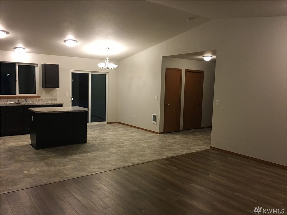 2nd image of 15908 85th Ave E