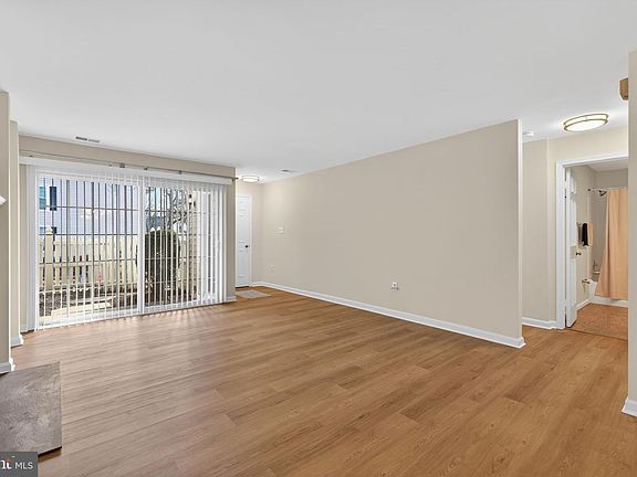 5th image of 10204 Ashbrooke Ct Suite 10