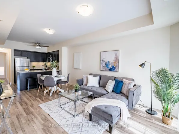 7 Bellcastle Gate #232, Whitchurch Stouffville, ON L4A 4T4