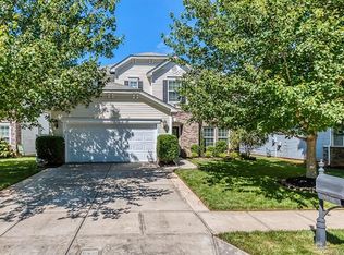 9038 Seamill Rd, Charlotte, NC 28278