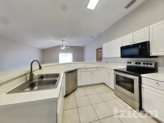 5th image of 883 Oak Arbor Cir