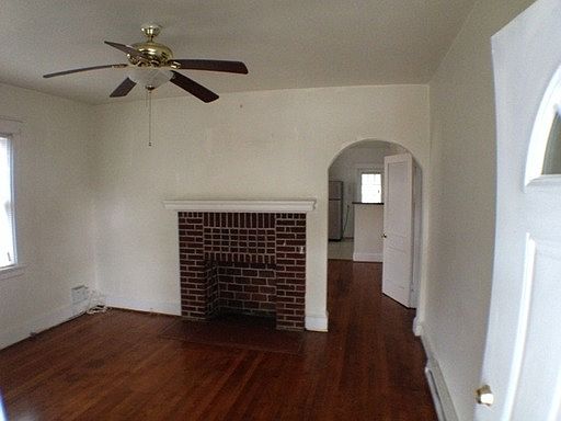 3rd image of 2308 Halifax Ave