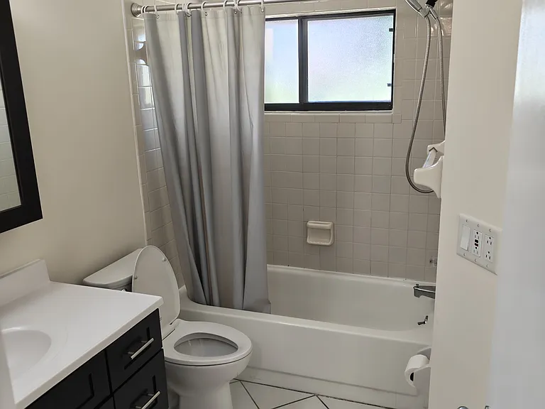 1st floor bath