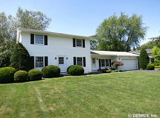 21 Bridgewood Dr, Rochester, NY 14612