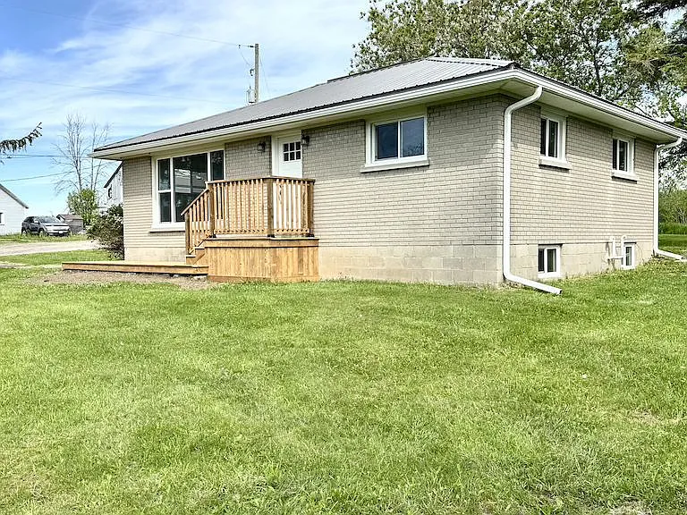 886D Grills Rd — Photo 1
