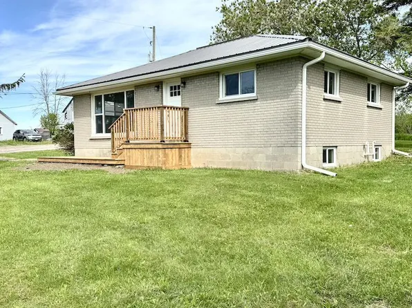 886D Grills Rd, Quinte West, ON K8N 4Z5