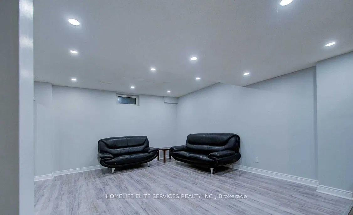 3 bed, $2,600 — Photo 2