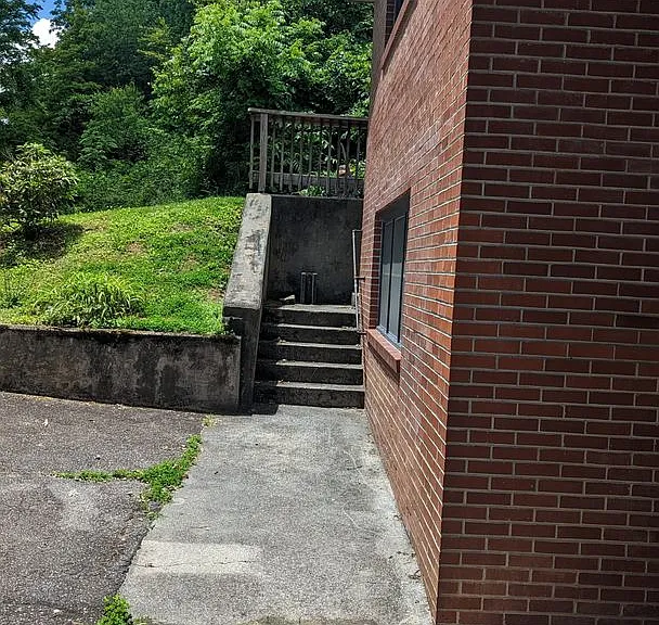 107 Magnolia St — Photo 14
