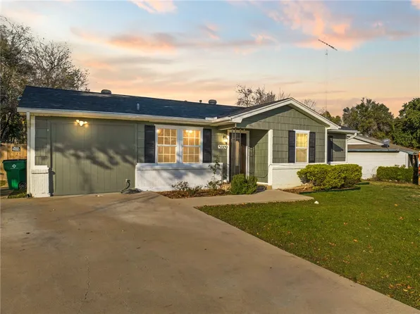 5009 Inwood Dr, Waco, TX 76711