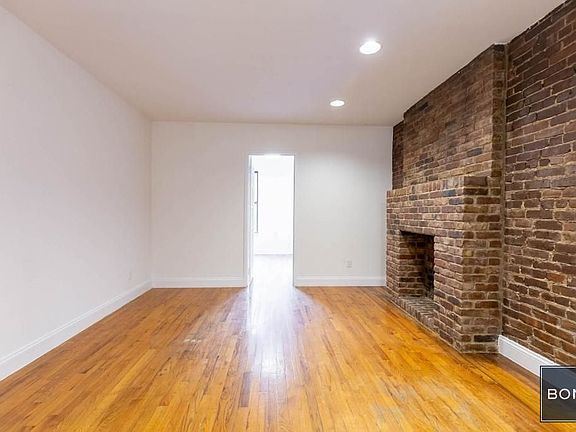 4th image of 224 E 81st St APT 4C