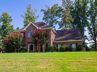 3485 Westwind Dr, Nesbit, MS 38651