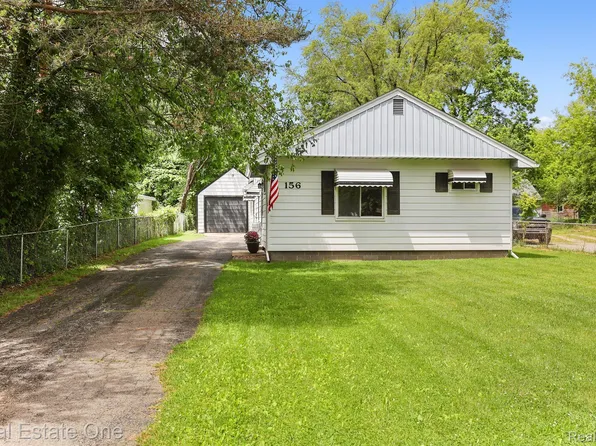 156 Oakmont, Auburn Hills, MI 48326