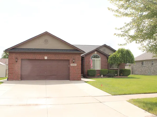 51647 Wilshire Dr, New Baltimore, MI 48047
