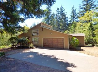 55396 Melton Rd, Bandon, OR 97411