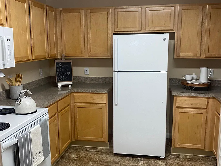Benjamin Court - A 55+ Community — Photo 18