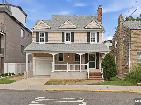 473 Oakdene Avenue, Cliffside Park, NJ 07010