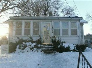 1438 Dixon St, Des Moines, IA 50316