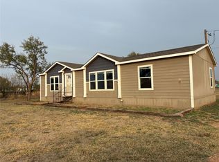 117 S Cedar St, Trent, TX 79561