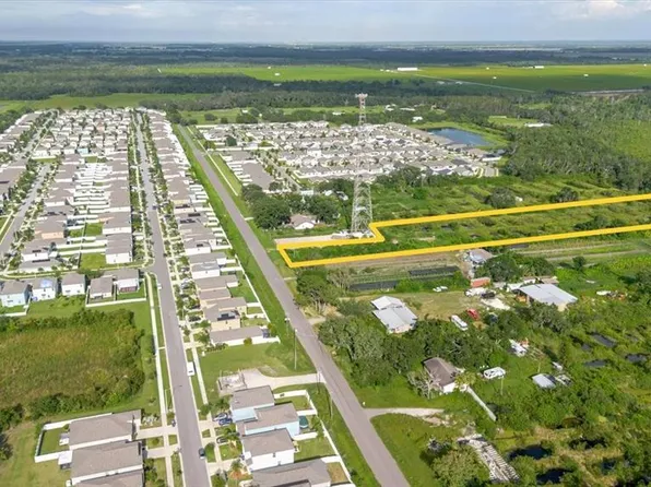 11105 Sumner Rd, Wimauma, FL 33598