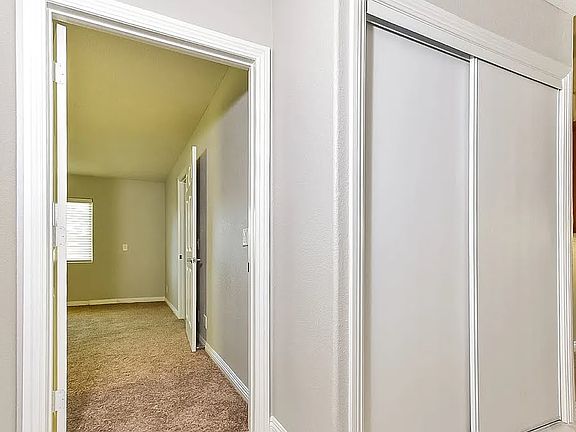 5th image of 5014 Chambliss Dr #1