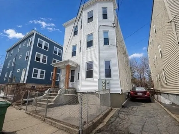 8 Berkeley St APT 1, Watertown, MA 02472