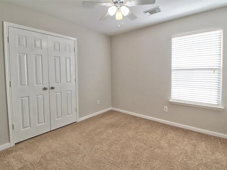 29407 Legends Green Dr — Photo 9