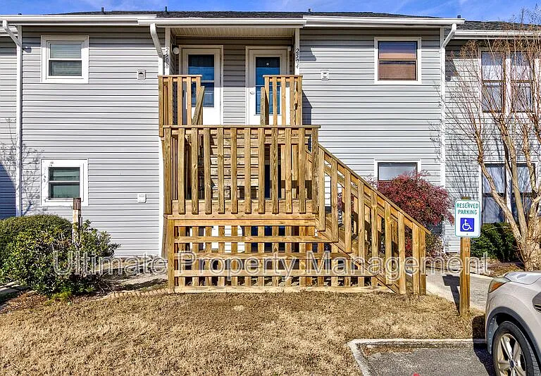 2504 Flint Dr — Photo 1