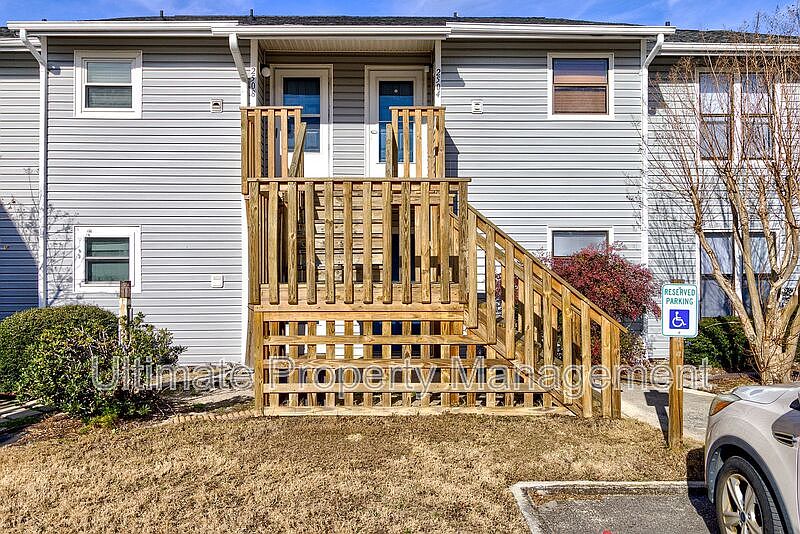 1st image of 2504 Flint Dr