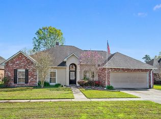 10091 Summerfield Dr, Denham Springs, LA 70726