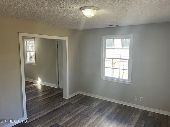 2nd image of 1713 Lombard Pl