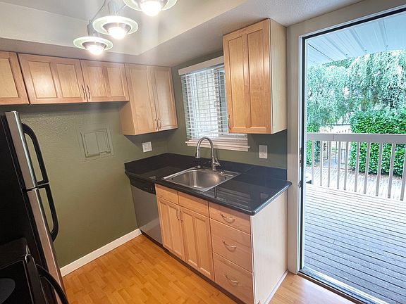Stainless Silver Appliances, Covered Deck off Kitchen
