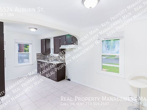 2nd image of 15524 Auburn St