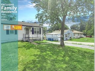 9526 Ridge Ave, Saint Louis, MO 63114